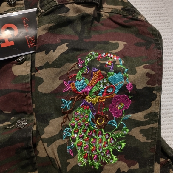 Cotton Hills Ladies Embroidered Camo Stretch Jacket - Picture 12 of 14
